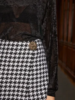 Online High-Waist Metal-Button Houndstooth Shorts Shorts|Bottoms