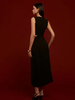 New Metal-Ring Cutout Pleated Dress Black Dresses|Casual Dresses